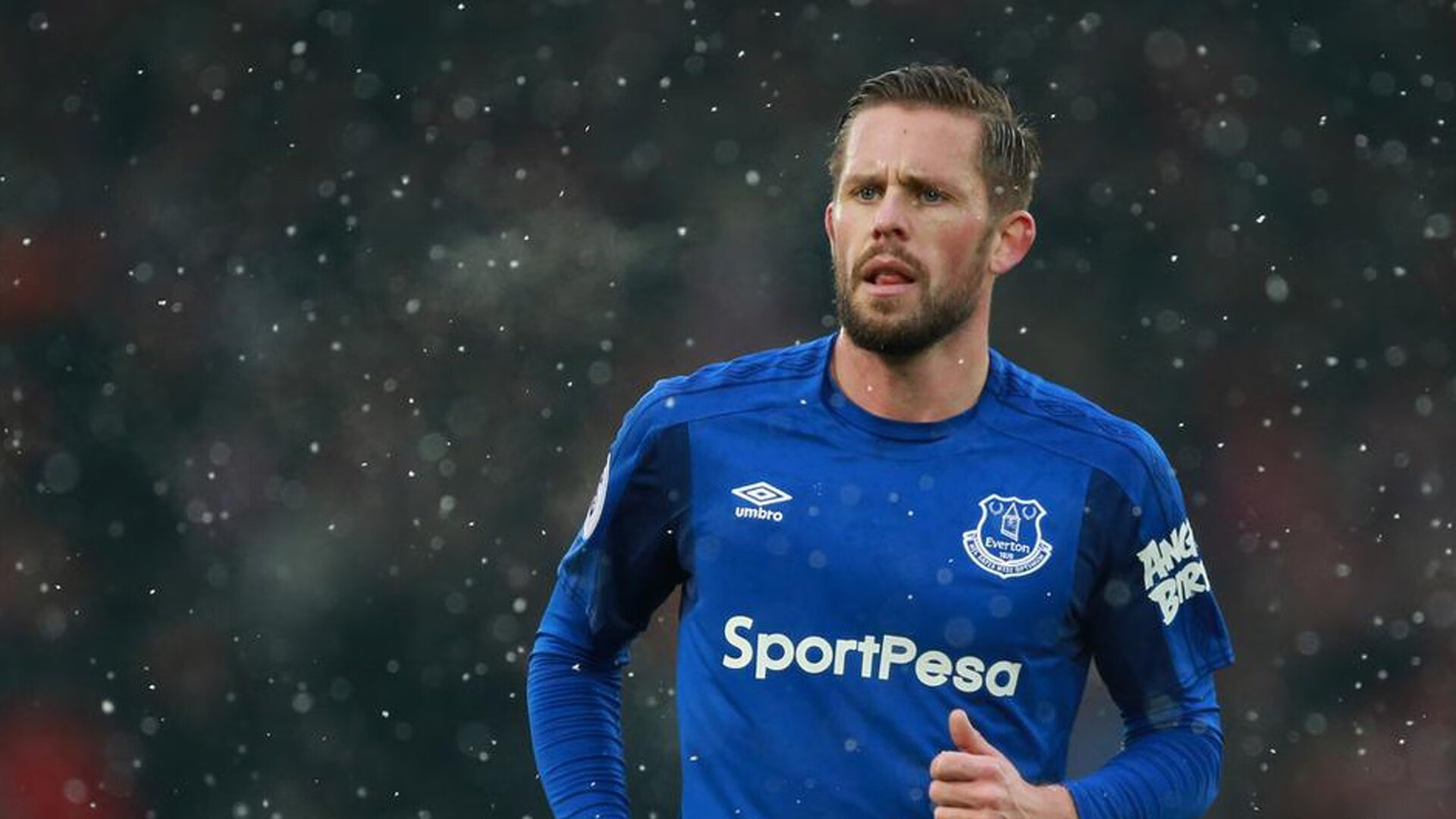 世界杯期间的球队文案被移植到欧冠海报 成为新一代足球口号