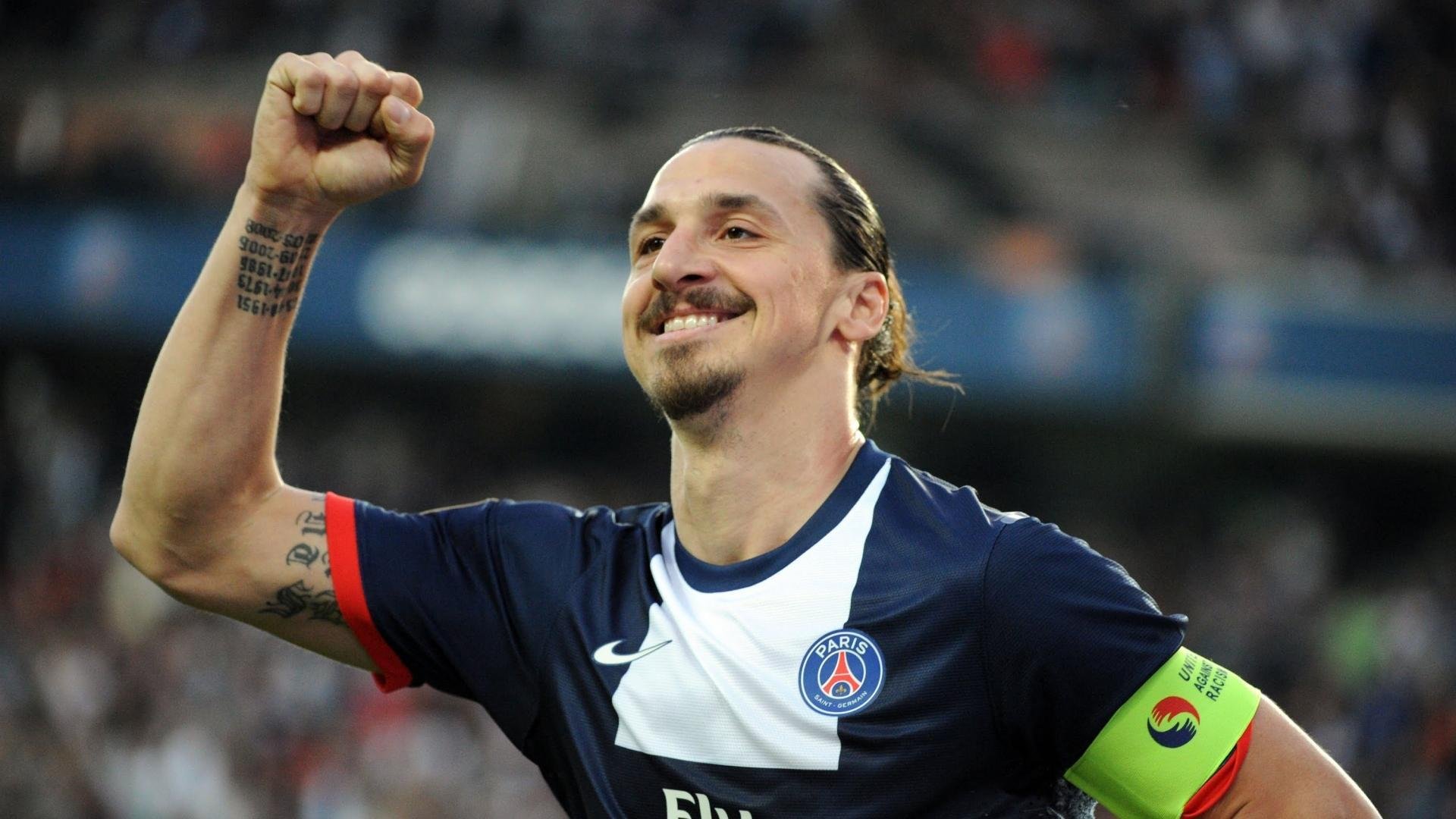 足球冠军争夺进入高潮